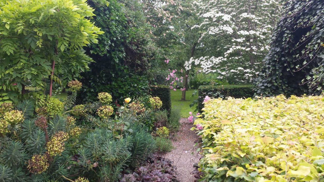 Bij Janneke Bed & Breakfast Sleeuwijk ภายนอก รูปภาพ